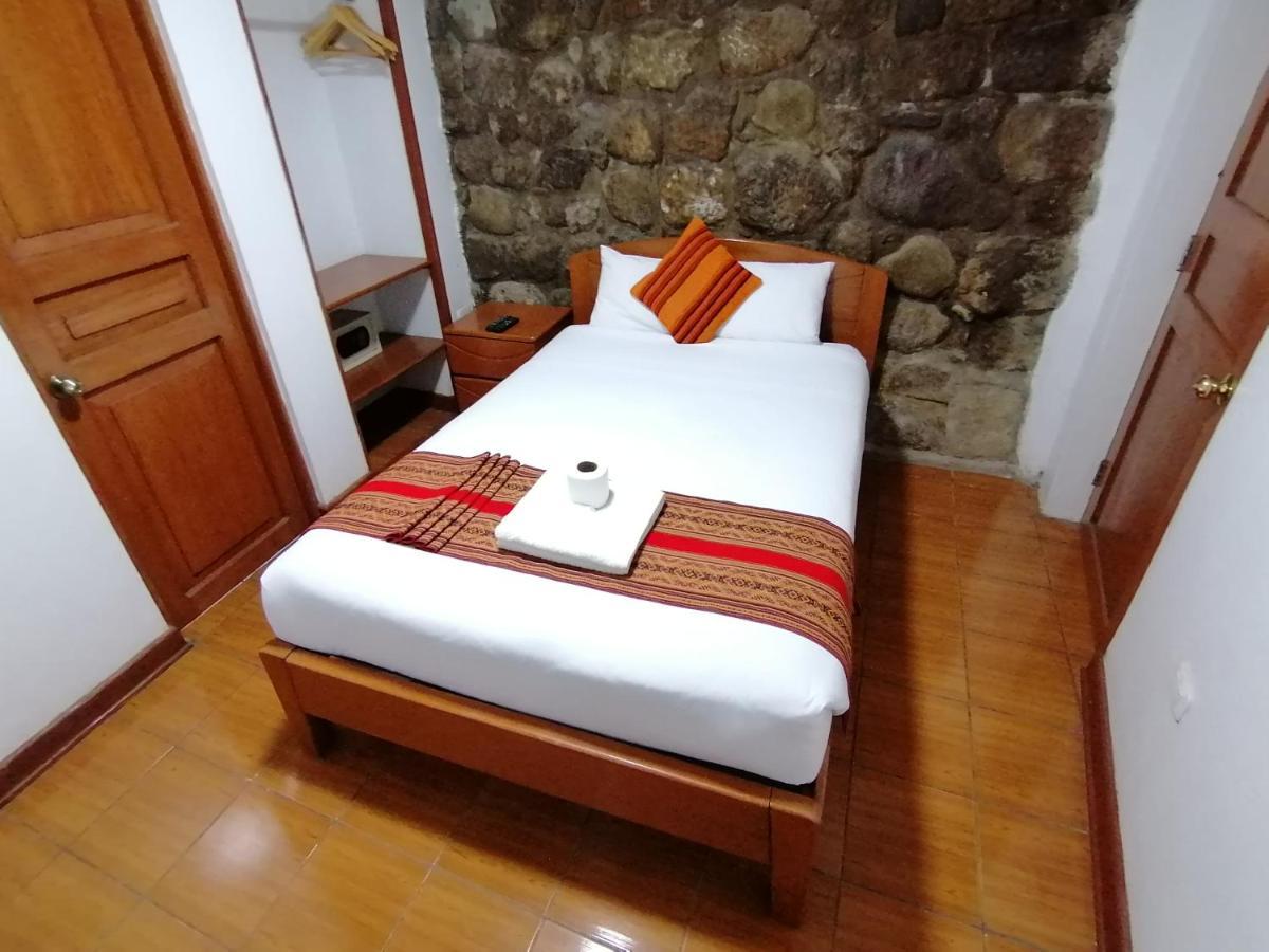 Hostal Turistico Illapa Cusco 119 Exterior photo