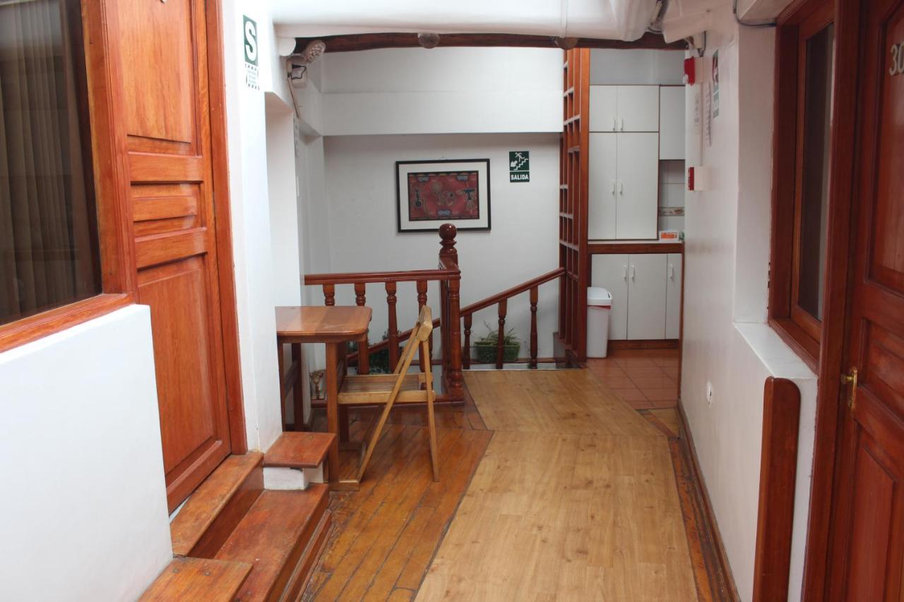 Hostal Turistico Illapa Cusco 119 Exterior photo