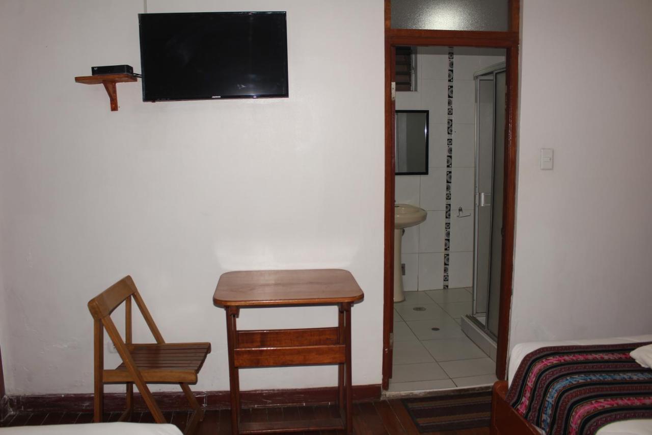 Hostal Turistico Illapa Cusco 119 Exterior photo